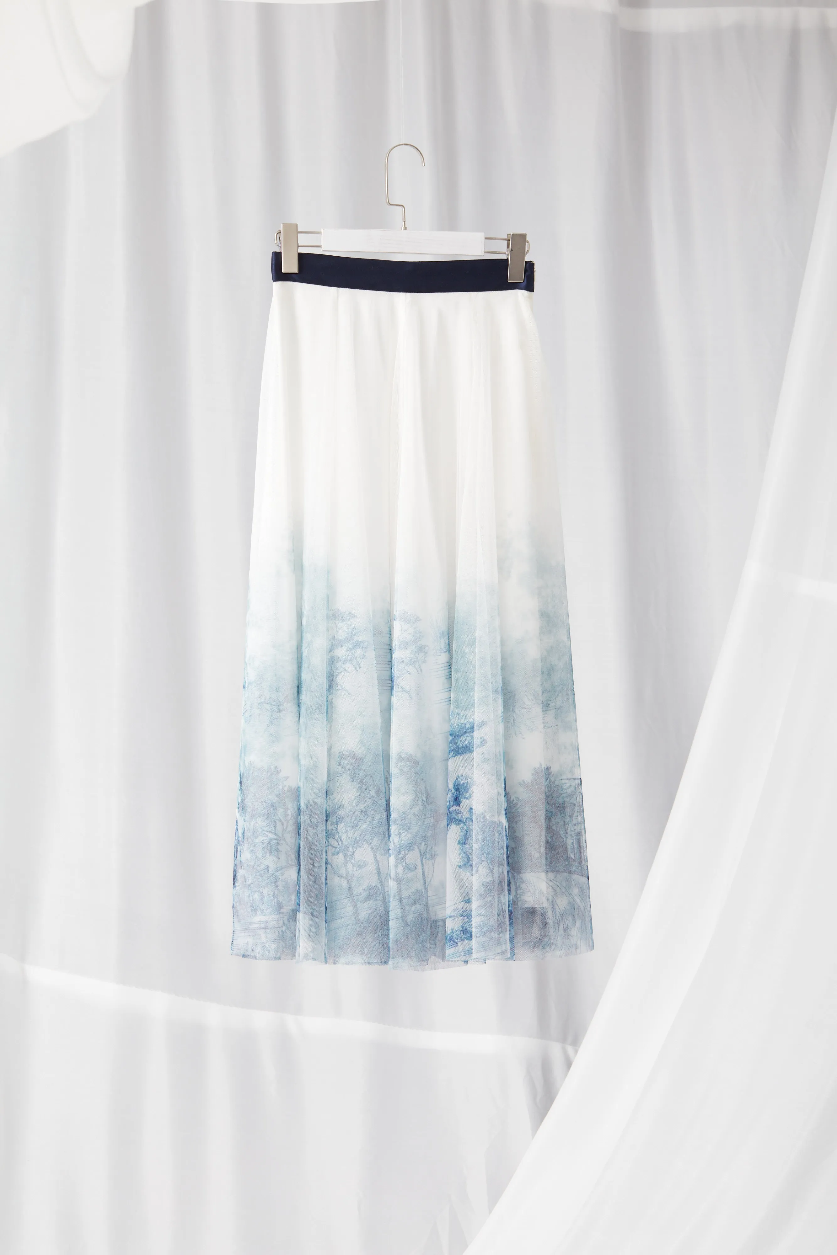 Blue Floral print skirt
